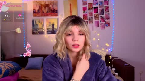 Snapshot of erica_winterr chatting on January 2025 07:06:02 AM Erica Winterr online show from January 2025 07:06:02 AM