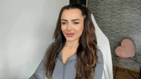 Riaaa online show from April 2026 05:02:02 PM