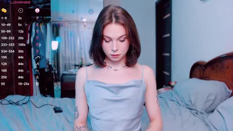 Snapshot of ericaglam chatting on January 2025 11:26:01 AM Erica online show from January 2025 11:26:01 AM