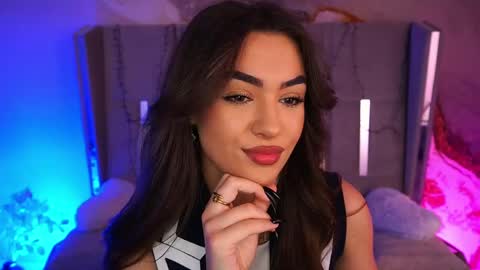 Erica online show from May 2026 06:53:01 AM