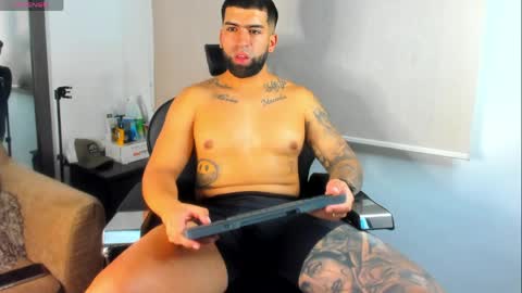 Snapshot of erick_blake_ chatting on May 2026 03:57:02 AM my online show from May 2026 03:57:02 AM