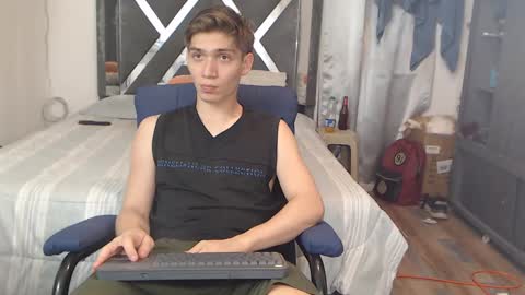 Snapshot of erick_de_rossee chatting on January 2025 01:50:01 AM erick_de_rossee online show from January 2025 01:50:01 AM