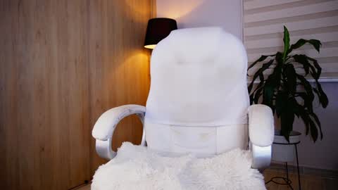 Erick Thompson online show from December 2024 02:01:01 AM