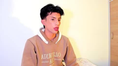 Snapshot of erick_velveth chatting on May 2026 05:25:02 AM erick online show from May 2026 05:25:02 AM
