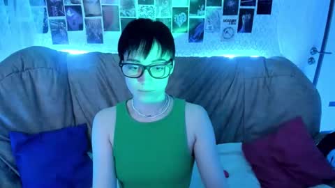 Ericka online show from December 2025 04:49:02 PM