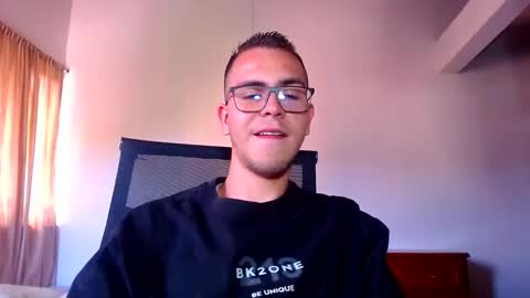 Erik rodriguez online show from September 2025 08:30:02 PM