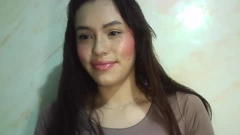 Erika online show from April 2026 06:43:02 PM