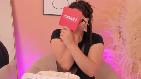 Erika Mendez online show from January 2025 08:33:02 PM