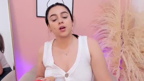 Erika Mendez online show from February 2025 08:10:01 PM