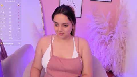 Erika Mendez online show from October 2025 08:40:02 PM