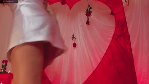 Erika Benz online show from February 2025 02:44:01 PM