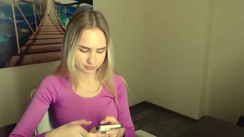 Erika online show from December 2024 01:11:02 PM