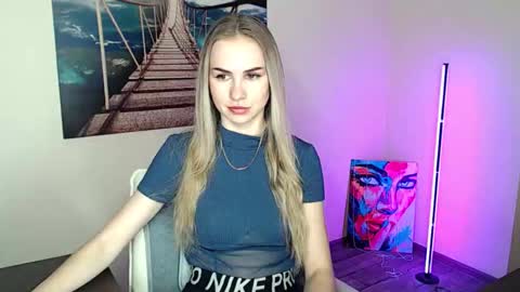 Snapshot of erikagavin chatting on February 2026 01:21:01 PM Erika online show from February 2026 01:21:01 PM