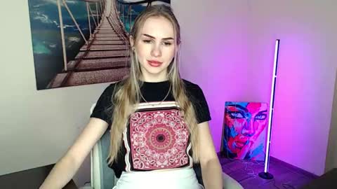 Snapshot of erikagavin chatting on February 2026 01:22:01 PM Erika online show from February 2026 01:22:01 PM