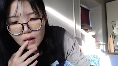 Erika online show from September 2025 01:38:02 AM