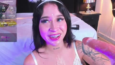 Eri  online show from December 2024 01:57:02 AM