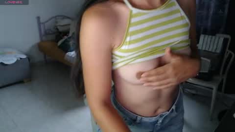 Snapshot of erina_1 chatting on August 2026 05:49:01 PM erina_1 online show from August 2026 05:49:01 PM