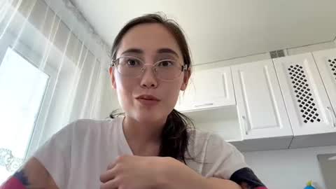 Snapshot of erinnthurmond chatting on July 2026 11:27:01 AM Luna online show from July 2026 11:27:01 AM