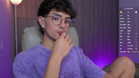 Snapshot of erisleon chatting on February 2026 08:05:02 AM online show from February 2026 08:05:02 AM