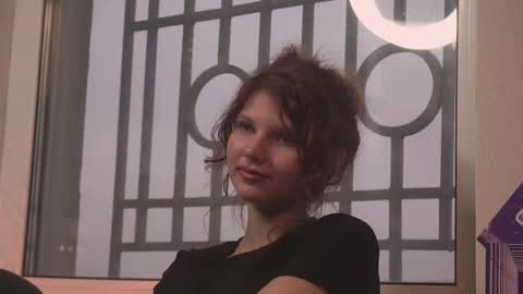 Snapshot of erlineberkshire chatting on December 2024 11:52:02 AM Becky online show from December 2024 11:52:02 AM