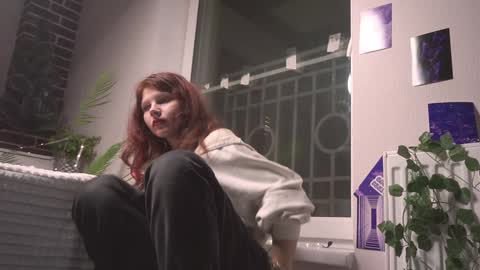 Snapshot of erlineberkshire chatting on December 2024 02:42:01 PM Becky online show from December 2024 02:42:01 PM