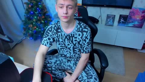 Snapshot of ermak_reborn chatting on January 2025 01:35:01 AM Max online show from January 2025 01:35:01 AM