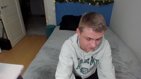 Snapshot of ermak_reborn chatting on January 2025 04:22:02 AM Max online show from January 2025 04:22:02 AM