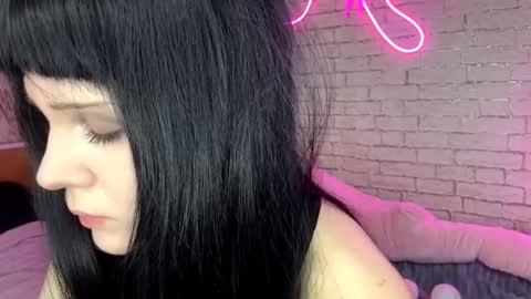 Nina online show from February 2026 11:07:02 AM