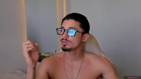 Snapshot of eros_becker_ chatting on June 2026 02:15:02 PM eros_becker_ online show from June 2026 02:15:02 PM