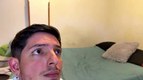 Snapshot of eros_mos chatting on April 2026 03:44:01 AM eros_mos online show from April 2026 03:44:01 AM