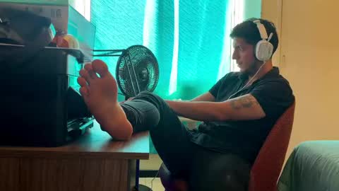 Snapshot of eros_mos chatting on May 2026 12:43:01 PM eros_mos online show from May 2026 12:43:01 PM