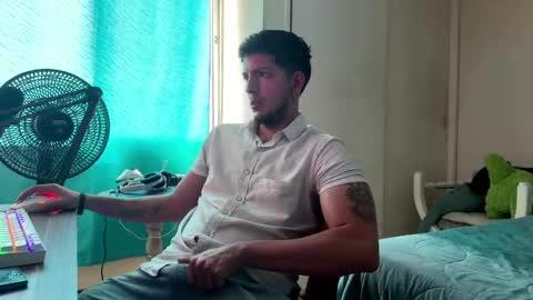 Snapshot of eros_mos chatting on May 2026 07:54:01 PM eros_mos online show from May 2026 07:54:01 PM