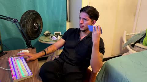 Snapshot of eros_mos chatting on May 2026 02:06:02 AM eros_mos online show from May 2026 02:06:02 AM