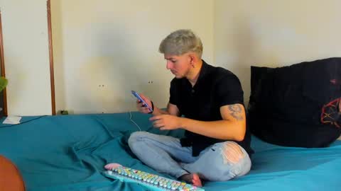 Snapshot of eros_mos chatting on May 2026 02:08:01 AM eros_mos online show from May 2026 02:08:01 AM