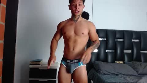 Snapshot of erosscott chatting on September 2025 09:53:01 PM Eros online show from September 2025 09:53:01 PM