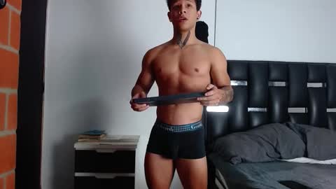 Snapshot of erosscott chatting on October 2025 10:31:01 PM Eros online show from October 2025 10:31:01 PM