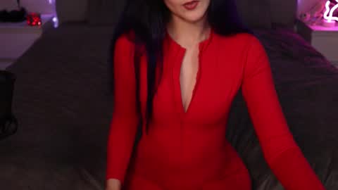 erotic_synth_goddess online show from October 2025 05:00:01 PM