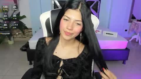 Valentine online show from November 2025 03:27:02 AM