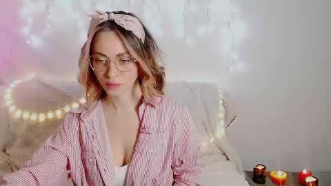 LylaXXX online show from January 2025 09:29:01 AM