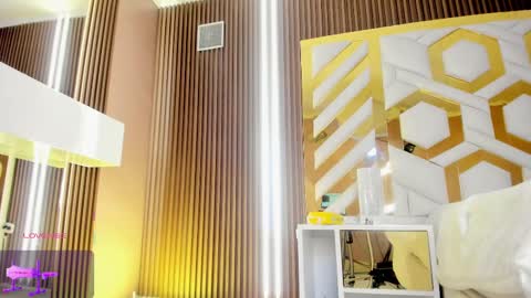 TINY  online show from March 2025 04:02:02 AM