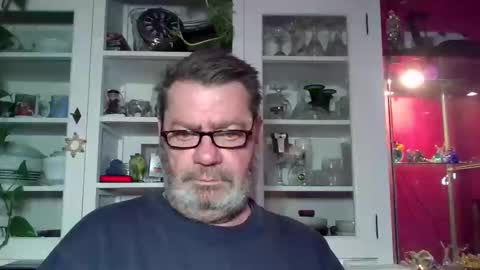 Erwins room welcome sound on online show from January 2025 12:17:01 AM