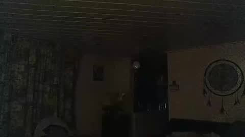 Erwins room welcome sound on online show from January 2025 02:37:01 AM