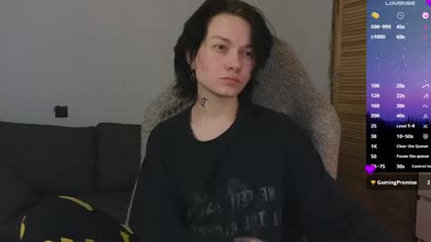 esajukyy online show from April 2026 01:15:02 PM