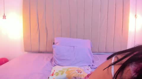 Scarlett online show from April 2026 08:01:02 PM