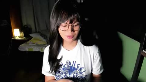 Snapshot of esilchan chatting on October 2025 12:52:02 AM Chelliane online show from October 2025 12:52:02 AM