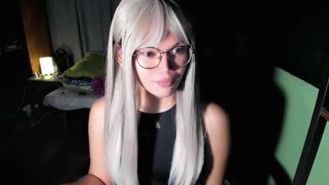 Snapshot of esilchan chatting on October 2025 02:23:02 AM Chelliane online show from October 2025 02:23:02 AM