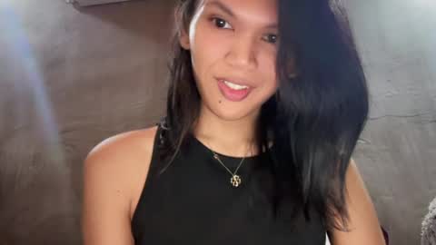 Snapshot of esilchan chatting on June 2026 06:50:01 AM Chelliane online show from June 2026 06:50:01 AM