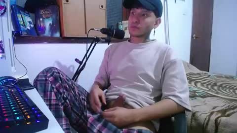 Snapshot of esjrobles chatting on December 2024 05:42:01 AM Esteban online show from December 2024 05:42:01 AM