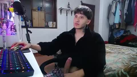 Snapshot of esjrobles chatting on January 2025 05:37:01 AM Esteban online show from January 2025 05:37:01 AM