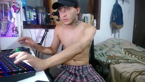 Snapshot of esjrobles chatting on February 2025 04:10:01 AM Esteban online show from February 2025 04:10:01 AM